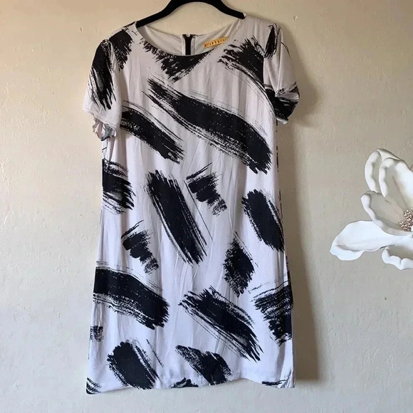 Alice + Olivia Phebe Paintbrush-Print Shift Dress Size Small - Picture 3 of 11